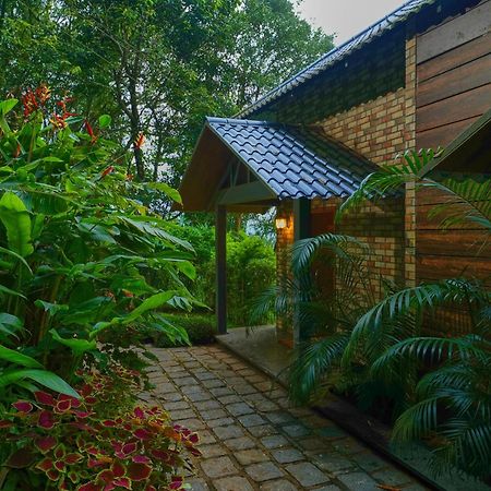 Elephant Passage Munnar Exteriör bild Thekkady Spice Village