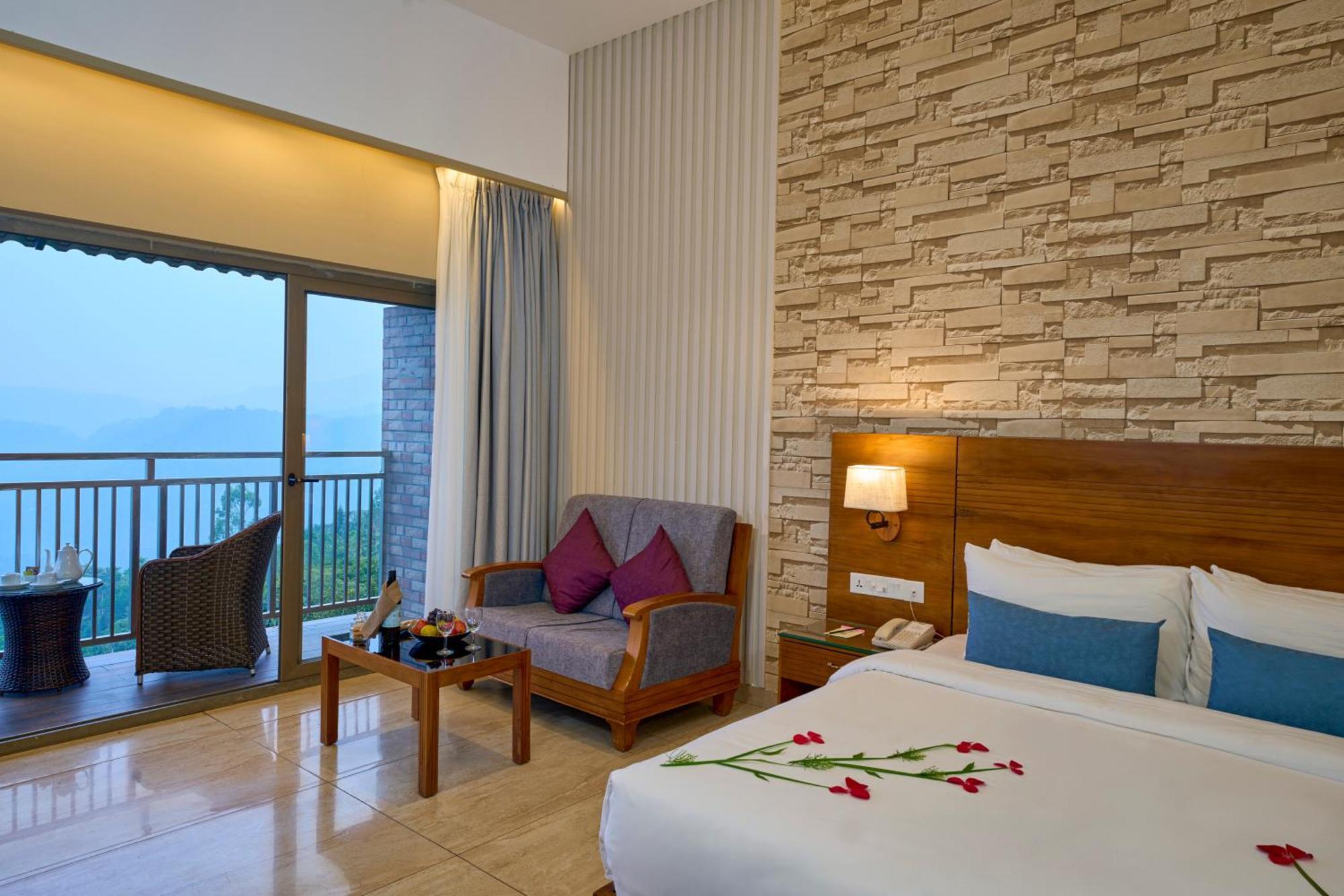 Elephant Passage Munnar Exteriör bild Deluxe Room